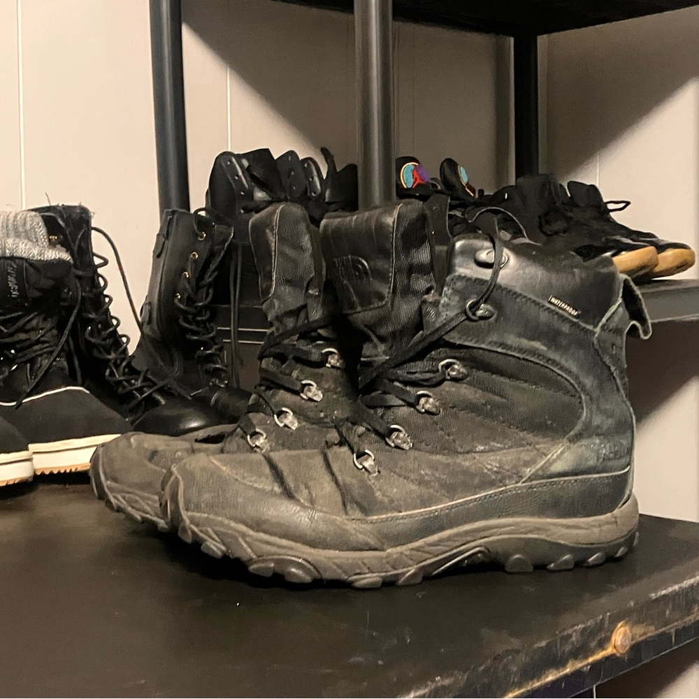 The North Face Men’s Sz 10 Chilkat Winter Snow Boots Black Waterproo